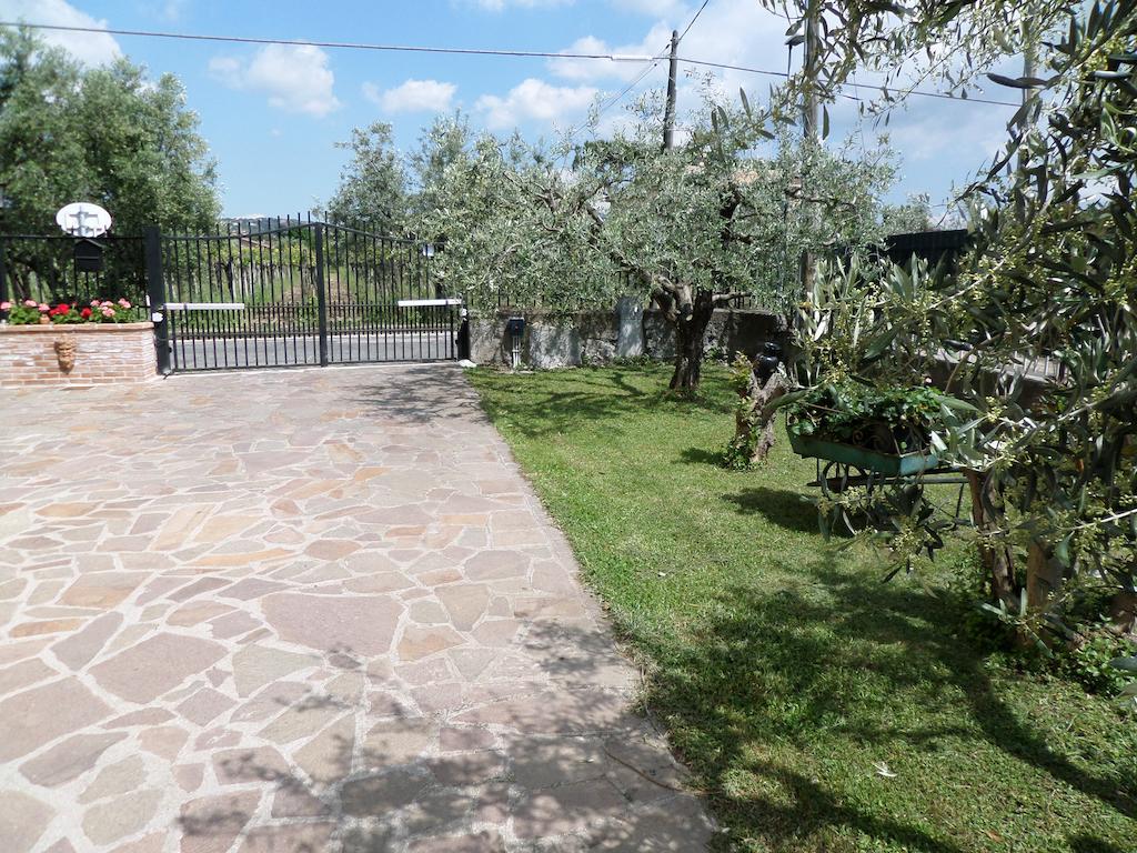 B&B Villino Lory Marino Buitenkant foto