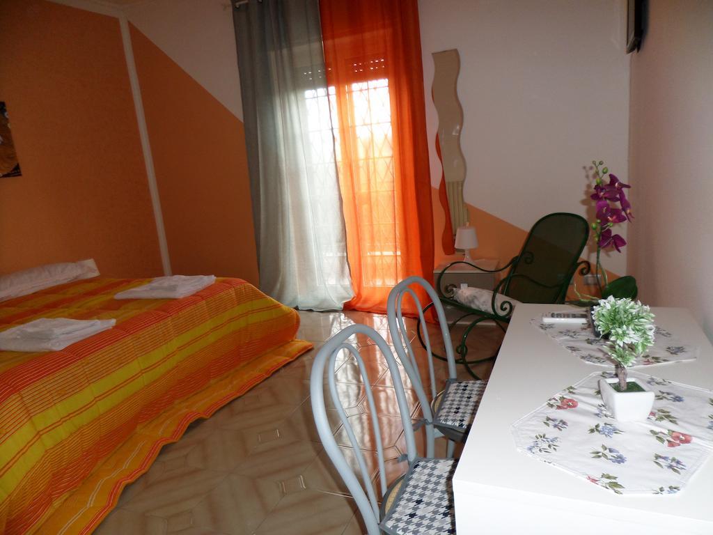 B&B Villino Lory Marino Buitenkant foto